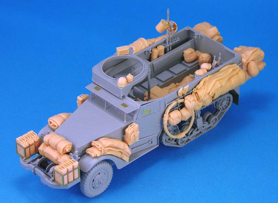 1/35 二战美国 M3A1 半履带装甲车堆积物