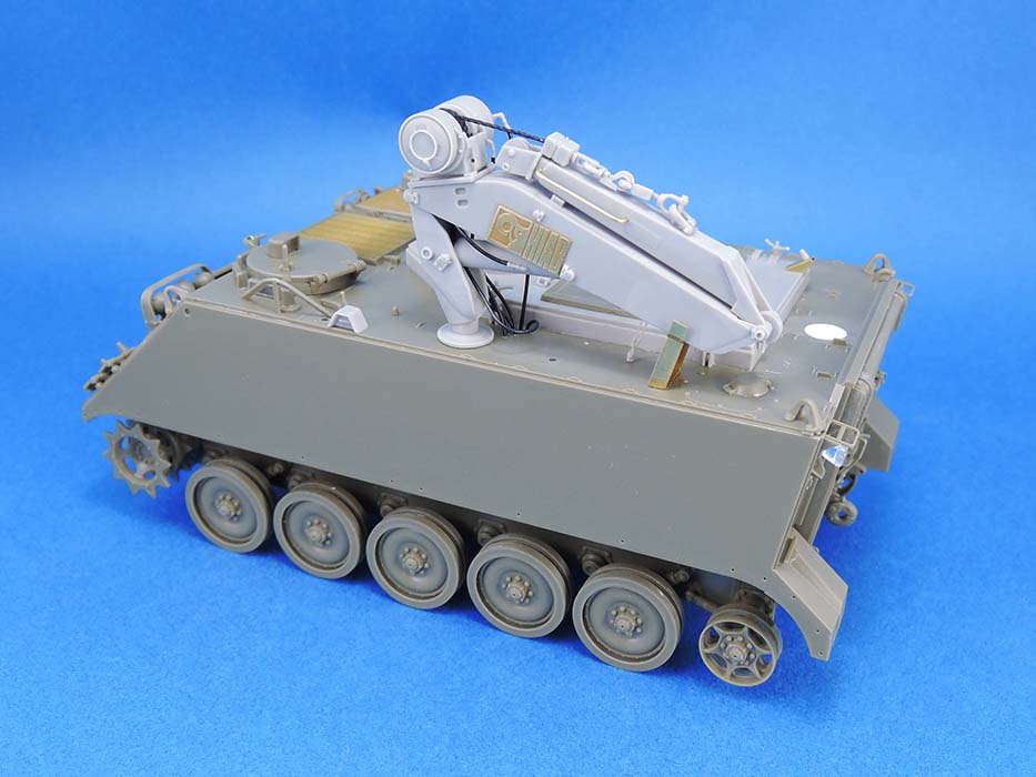 1/35 现代以色列 M113 装配匠装甲抢救车改造件