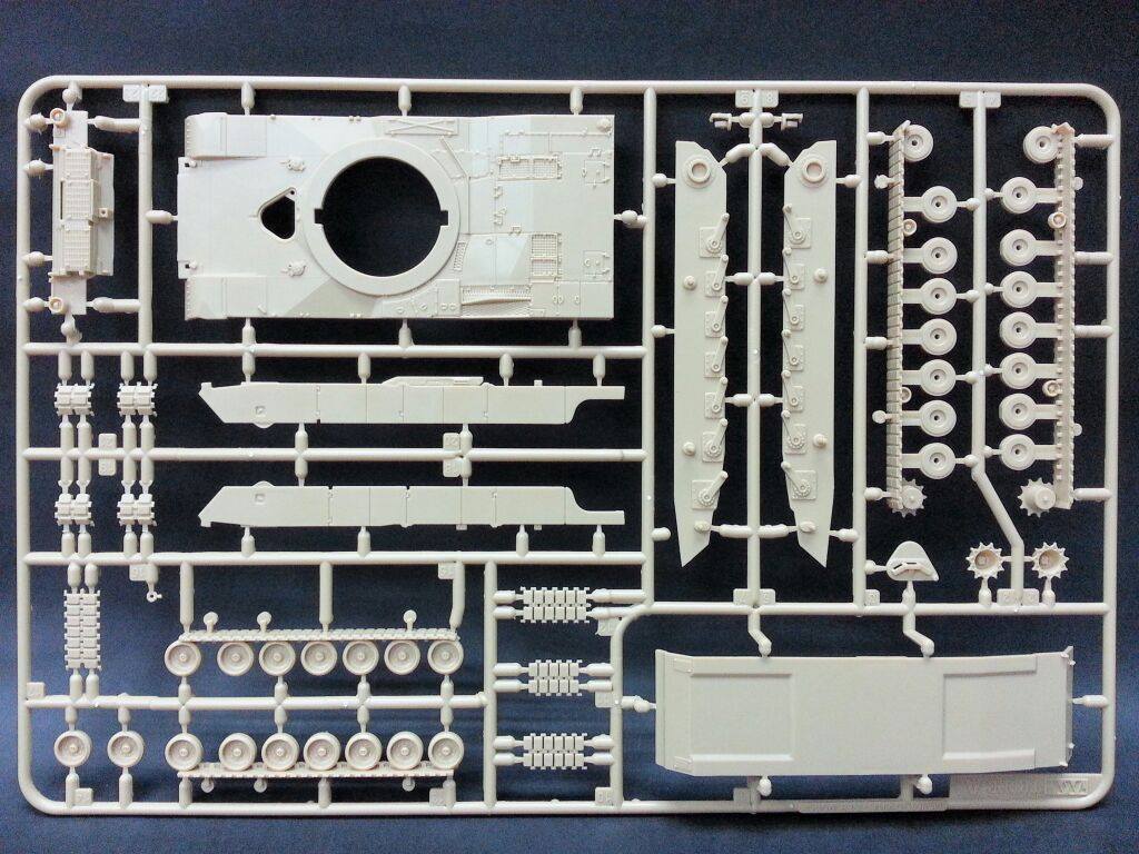 1/72 现代美国 M1A2 SEP TUSK-II 艾布拉姆斯主战坦克